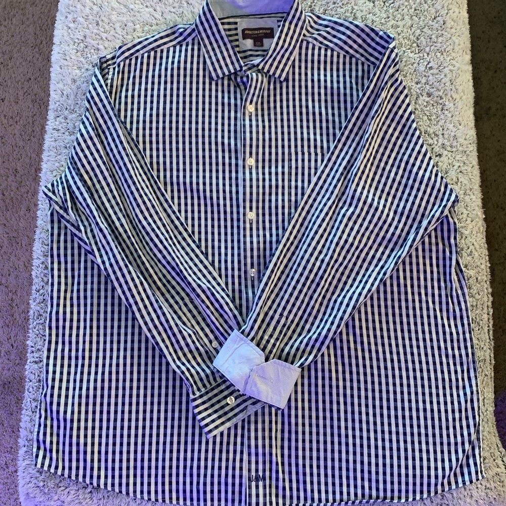 Johnston & Murphy XXL dress shirt.
